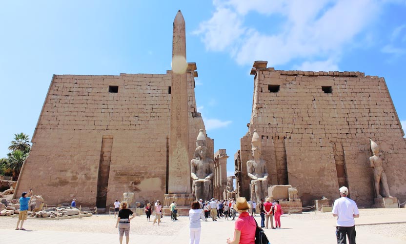 Day Trip to Luxor East Bank - Karnak and Luxor Temple Tour - Luxor East Bank Tour