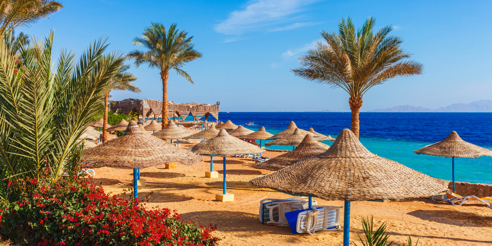 https://www.tripsinegypt.com/wp-content/uploads/2019/06/Hurghada-Resort-8-Days-Nile-Cruise-and-Hurghada-Holiday-Trips-in-Egypt.jpg