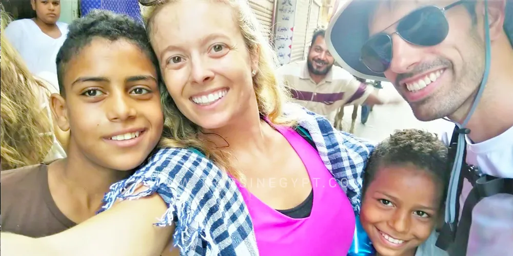 Tourists with Egyptian People - 25 Things to Do in Cairo - Trips in Egypt