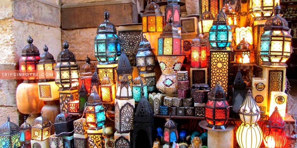 Khan El Khalili Bazaar Gallery – Trips in Egypt