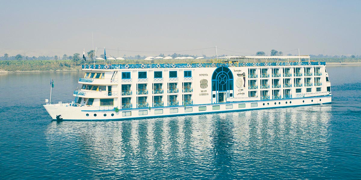 nile cruise with balcony