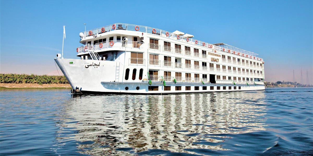 cruise ship on the nile