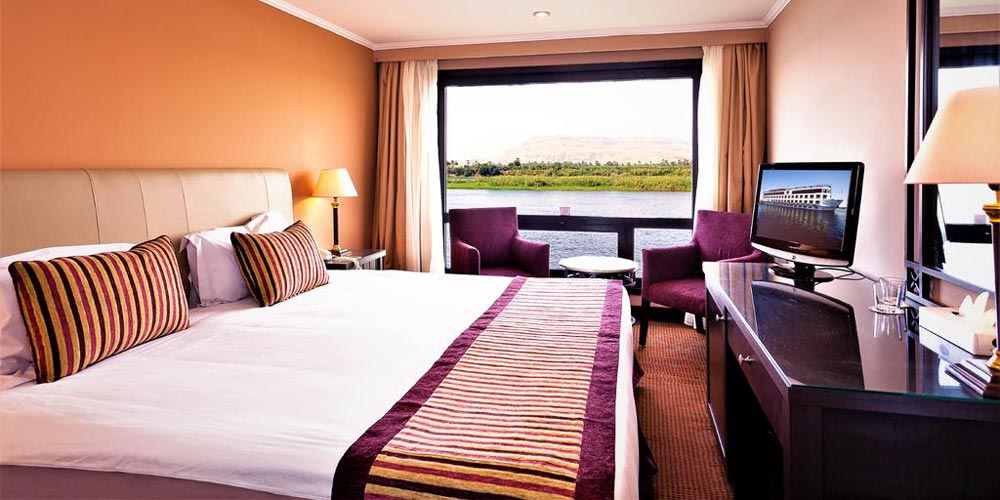 Bathroom of Crown Prince Nile Cruise – Trips in Egypt