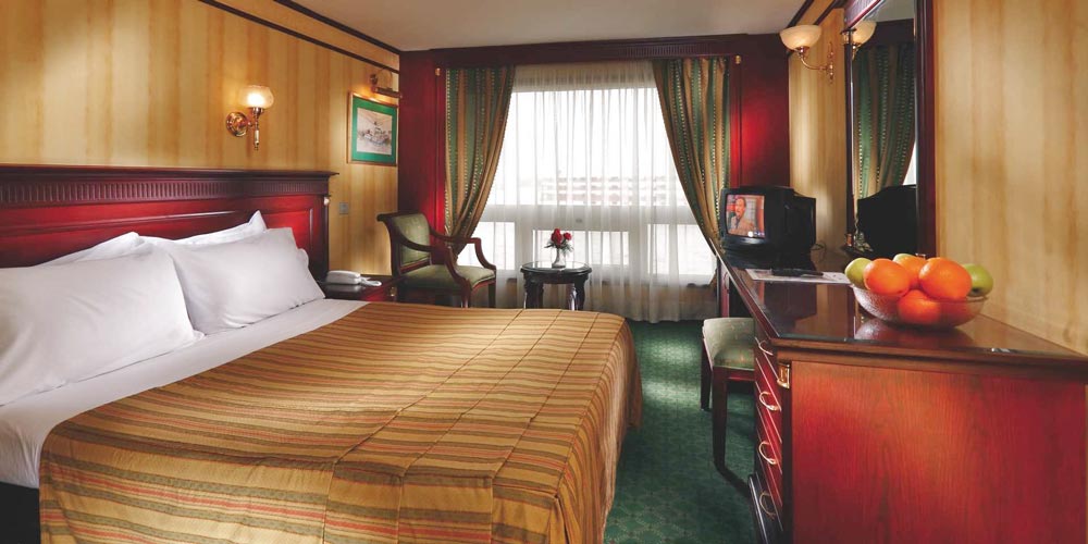 Bedroom of MS Kon Tiki Nile Cruise – Trips in Egypt