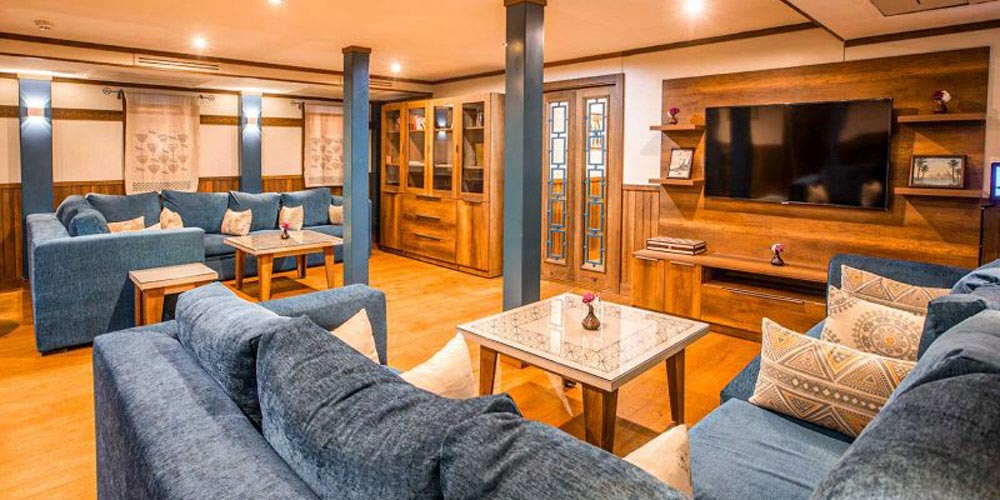 Guest Suite of Nuun & Nuut Dahabiya Nile Cruise – Trips in Egypt