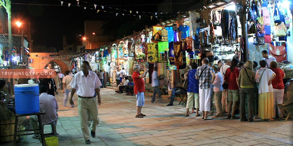 Shopping In Aswan At Night - How to Spend A Night In Aswan - Trips In Egypt