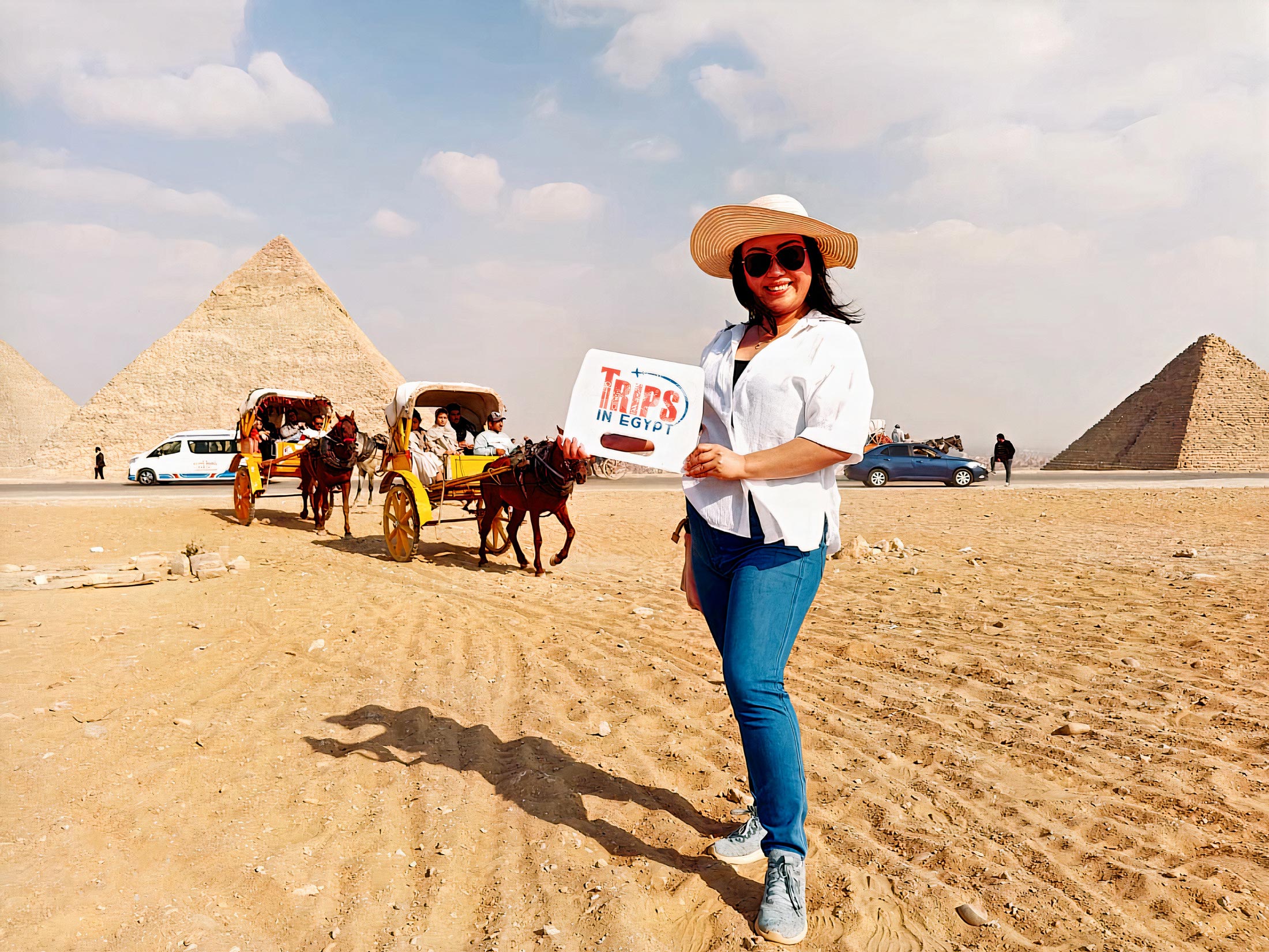 Trips in Egypt Customers at Giza Complex