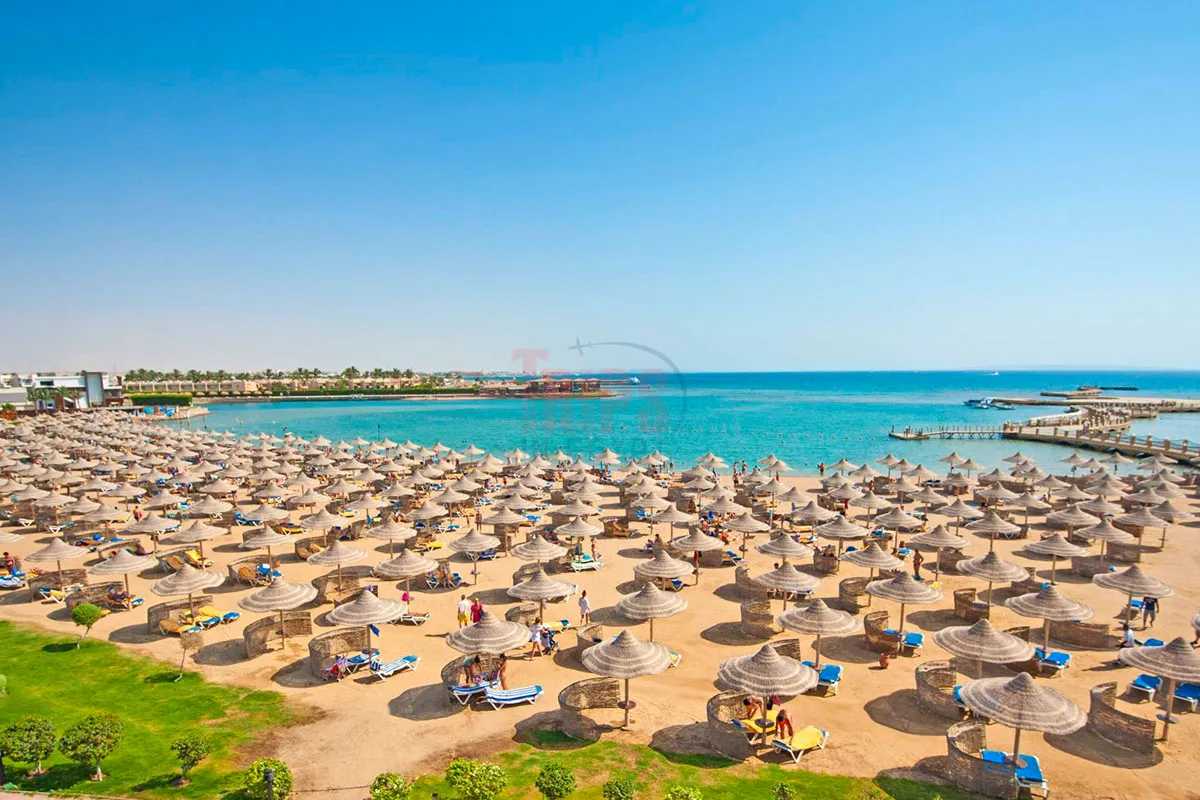 Beach In Hurghada - Why Hurghada Captivates Travelers - Trips in Egypt