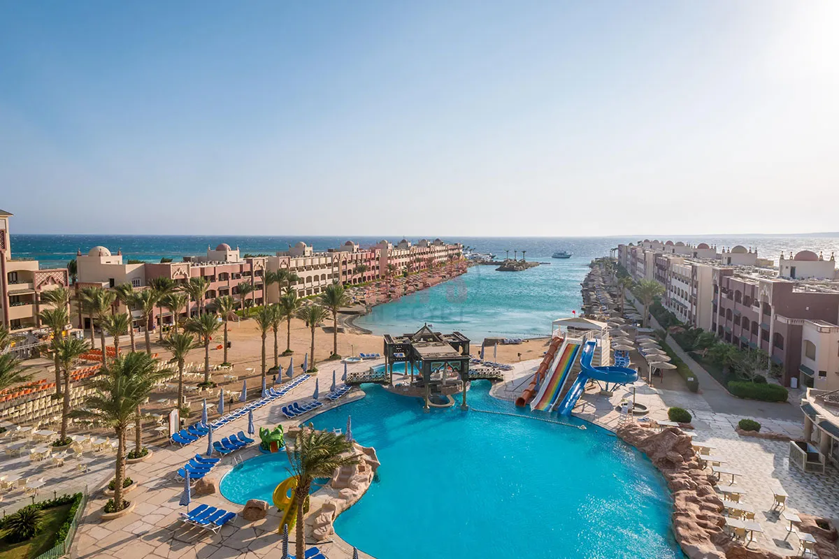 Resort in Hurghada - Why Hurghada Captivates Travelers - Trips in Egypt