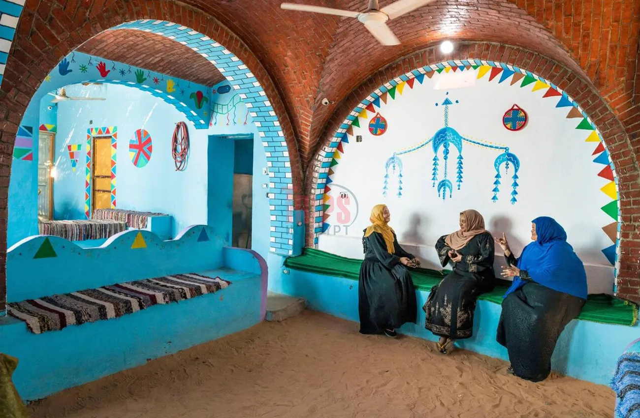 A Conversation Among Nubian Women - Trips in Egypt