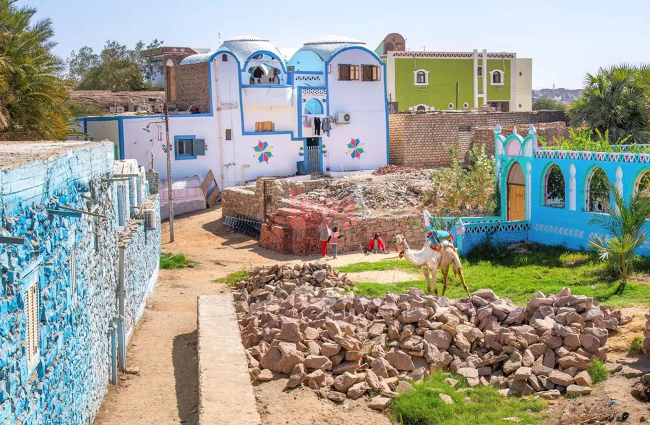 Colourful Nubian Houses In Aswan - Trips in Egypt