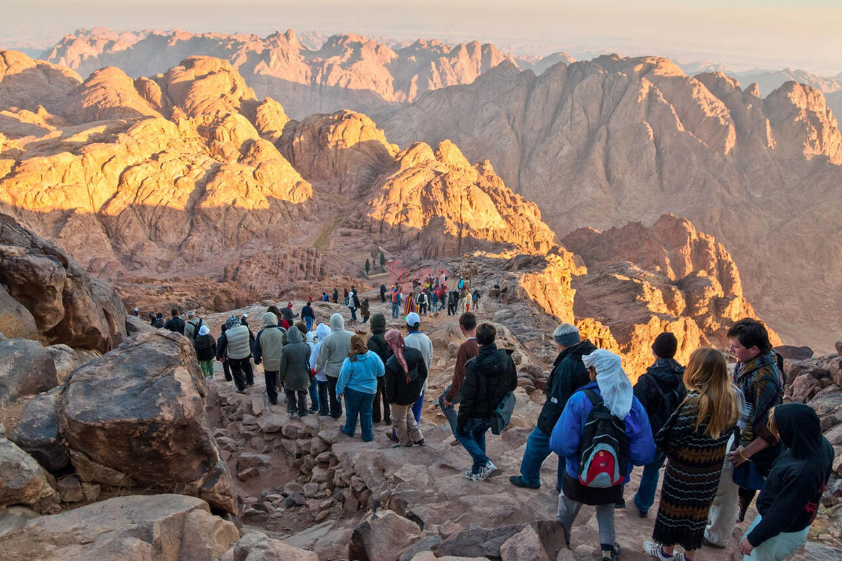 Pilgrims and Tourists on the Pathway From the Mount Sinai Peak - Trips in Egypt