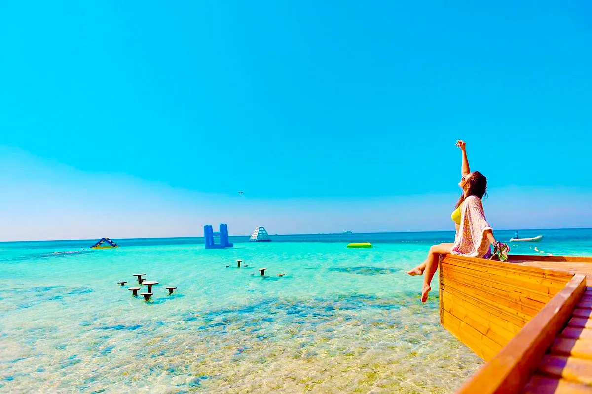 A Guide to Dressing Appropriately for the Red Sea