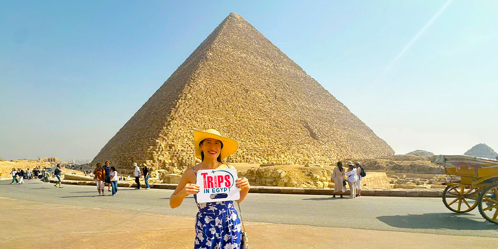 Trips in Egypt Client at Giza Pyramids Complex - Trips in Egypt (7)