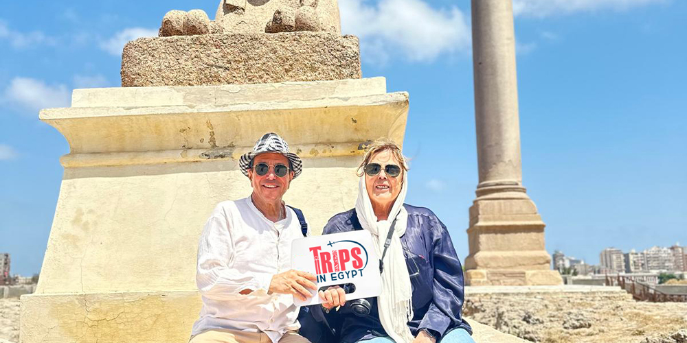 Trips in Egypt Client at Pompey’s Pillar - Trips in Egypt