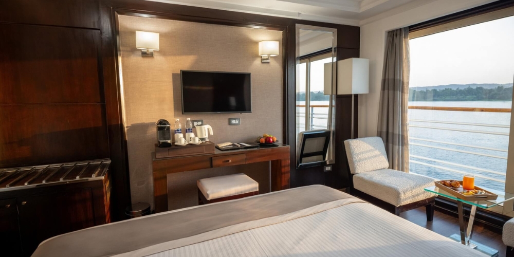 Cabin of MS Farah Nile Cruise – Trips in Egypt