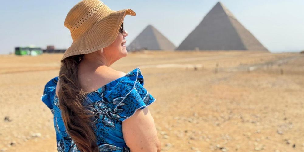 Trips in Egypt Client's at the Giza Pyramids - Trips in Egypt (4)