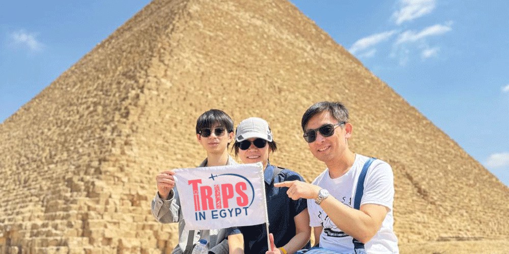 Trips in Egypt Client's at the Great Pyramid - Trips in Egypt